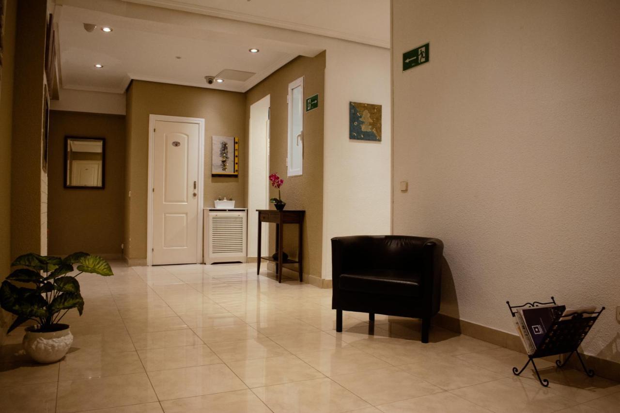 Hostal Artico マドリード エクステリア 写真