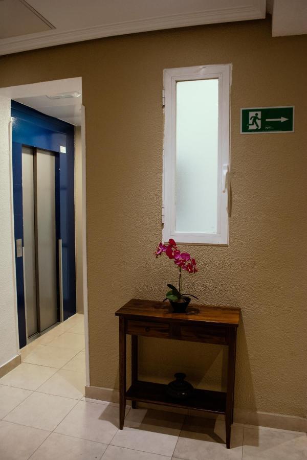 Hostal Artico マドリード エクステリア 写真