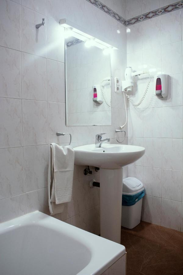 Hostal Artico マドリード エクステリア 写真