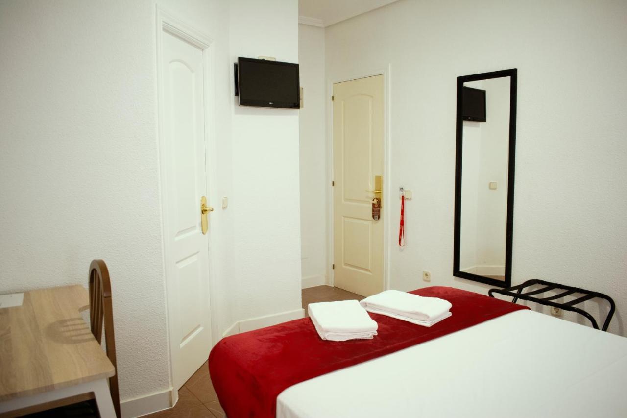 Hostal Artico マドリード エクステリア 写真